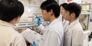 青年团队突破合成短板 工艺迭代实现高效降本